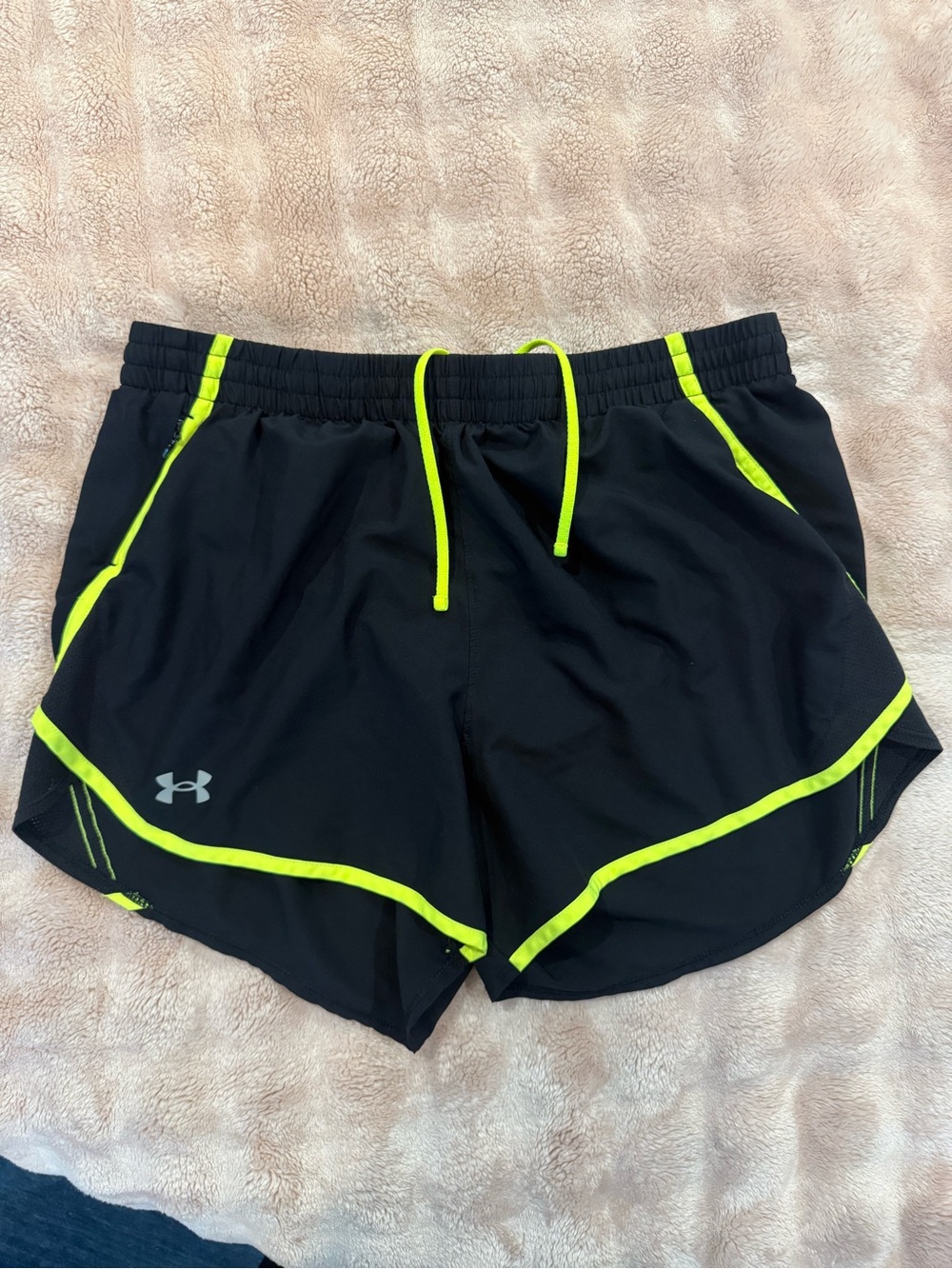 Under Armour Women’s Fly-by 3” Running Short Size L